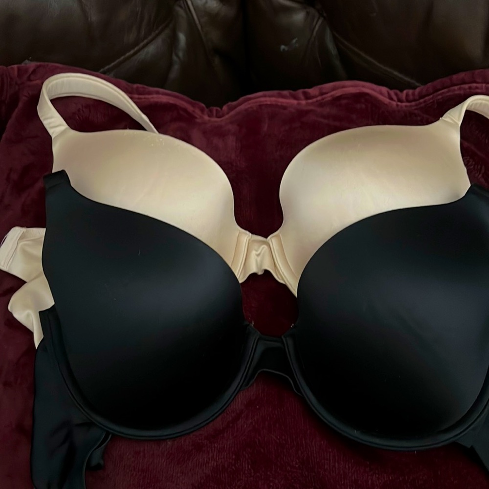 Soma bras 34c selling as a pair